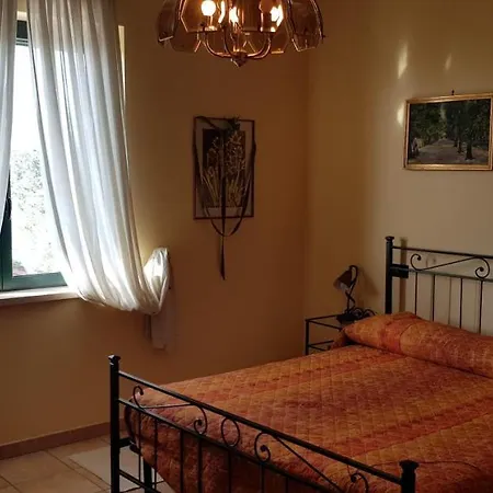 Inviting 3-bed In Апартаменты Отриколи
