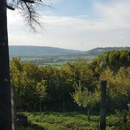 Apartman Inviting 3-bed In Otricoli